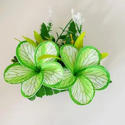 Заколка для волос из пенопласта