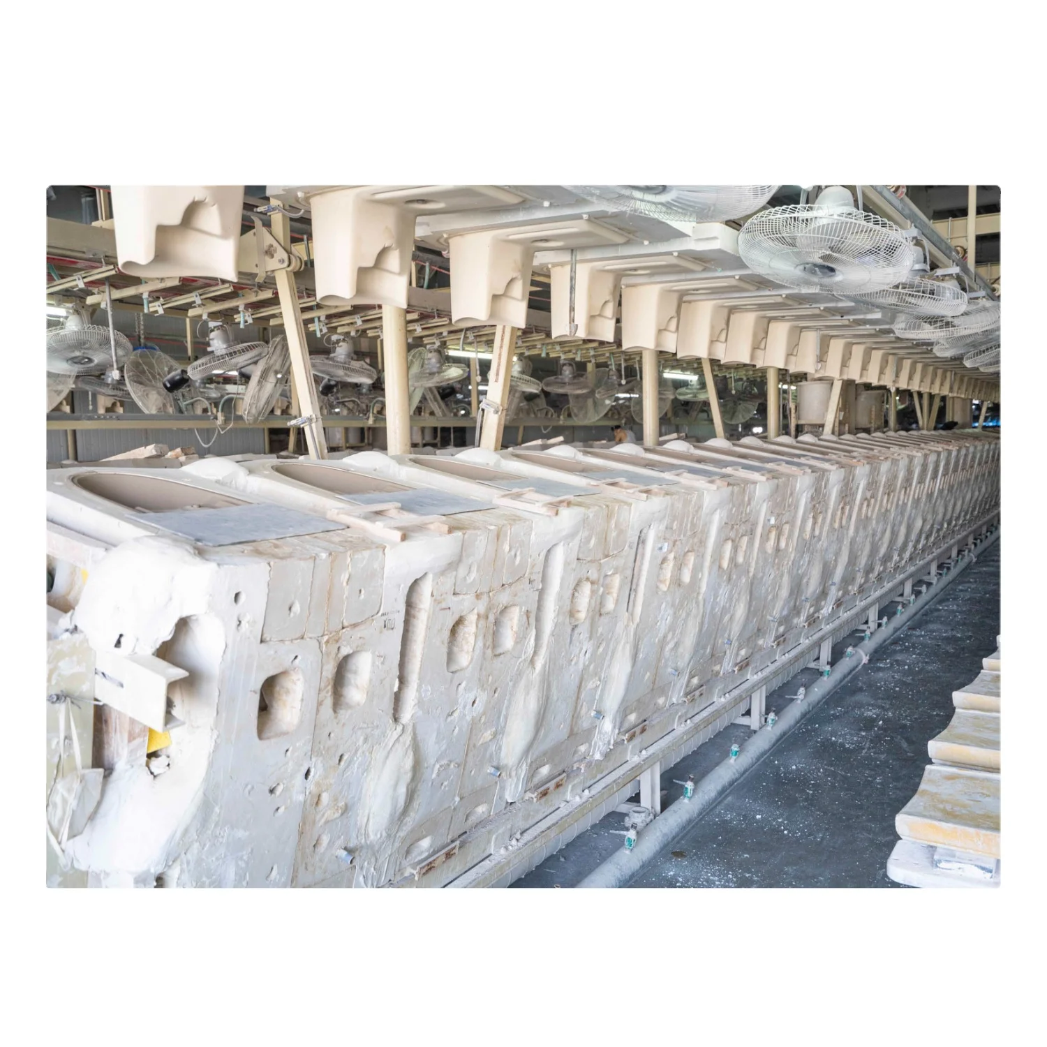 Semi Auto Control Low Pressure Sling Lifting Casting Line of Water Closet From China