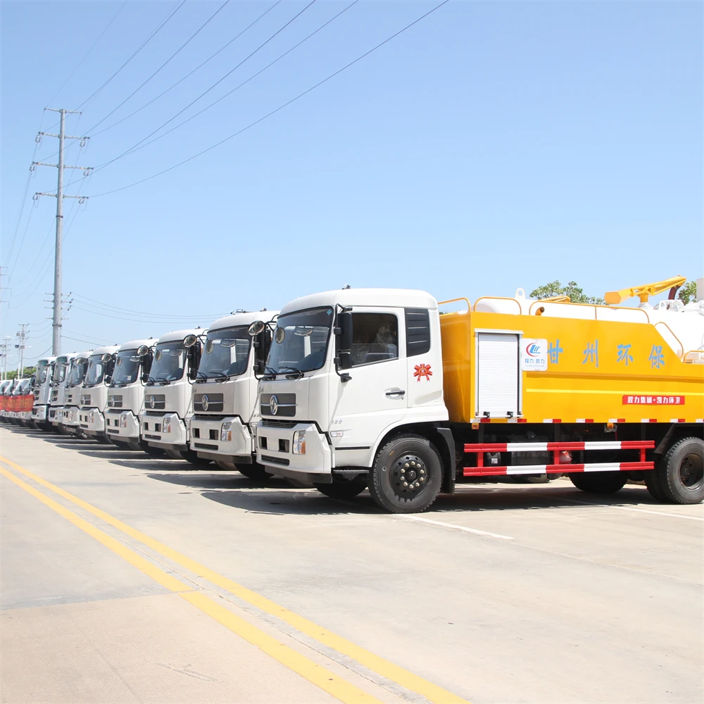 China heavy trucks sinotruk 10 wheel howo water truck with low price