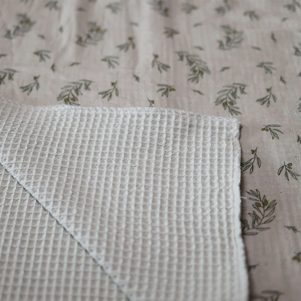 Custom Waffle Fabric Towel For Newborn Wrap Shower Gift With Printed Patterns Bamboo Cotton Baby Muslin Swaddle Blanket