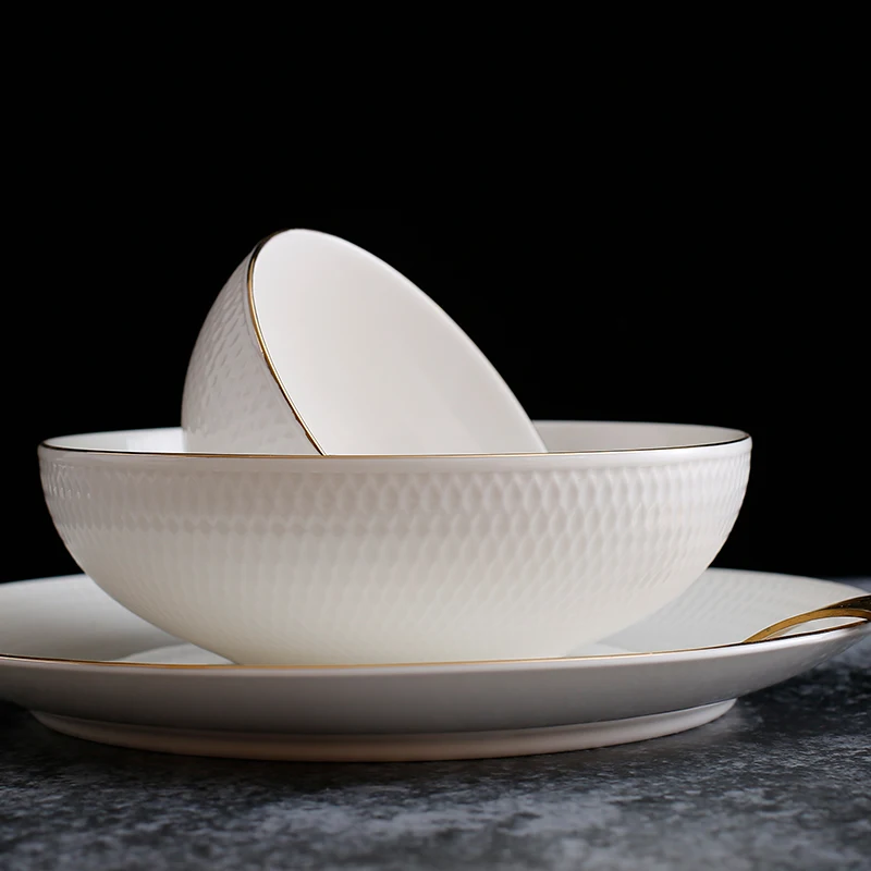 Ceramic White Embossed Bone White Fine Porcelain Round Dinnerware Set With Gold Rim