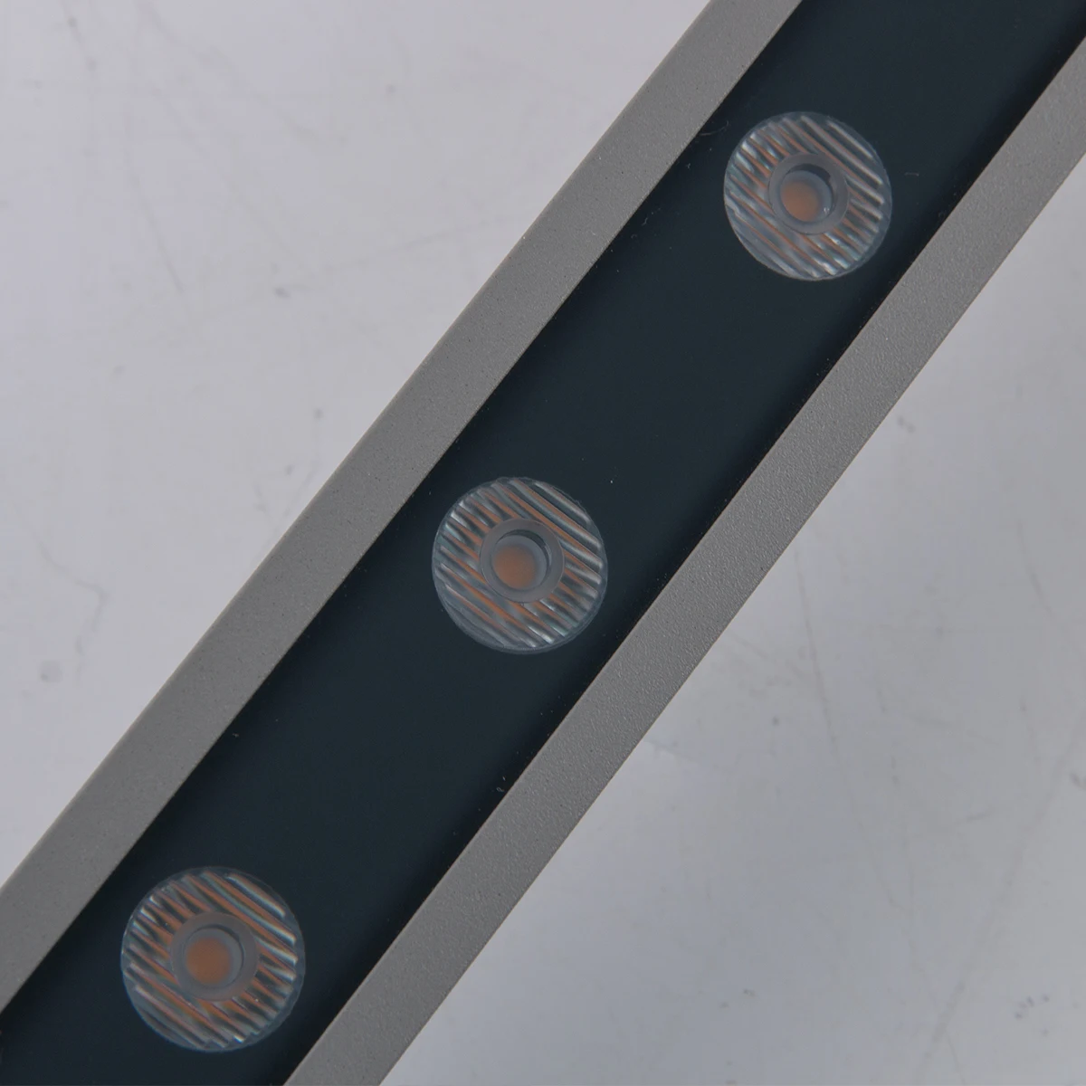 DC24V 18W 24W IP65 The best price led linear light outdoor Architectural Building Facade Bar led wall washer light