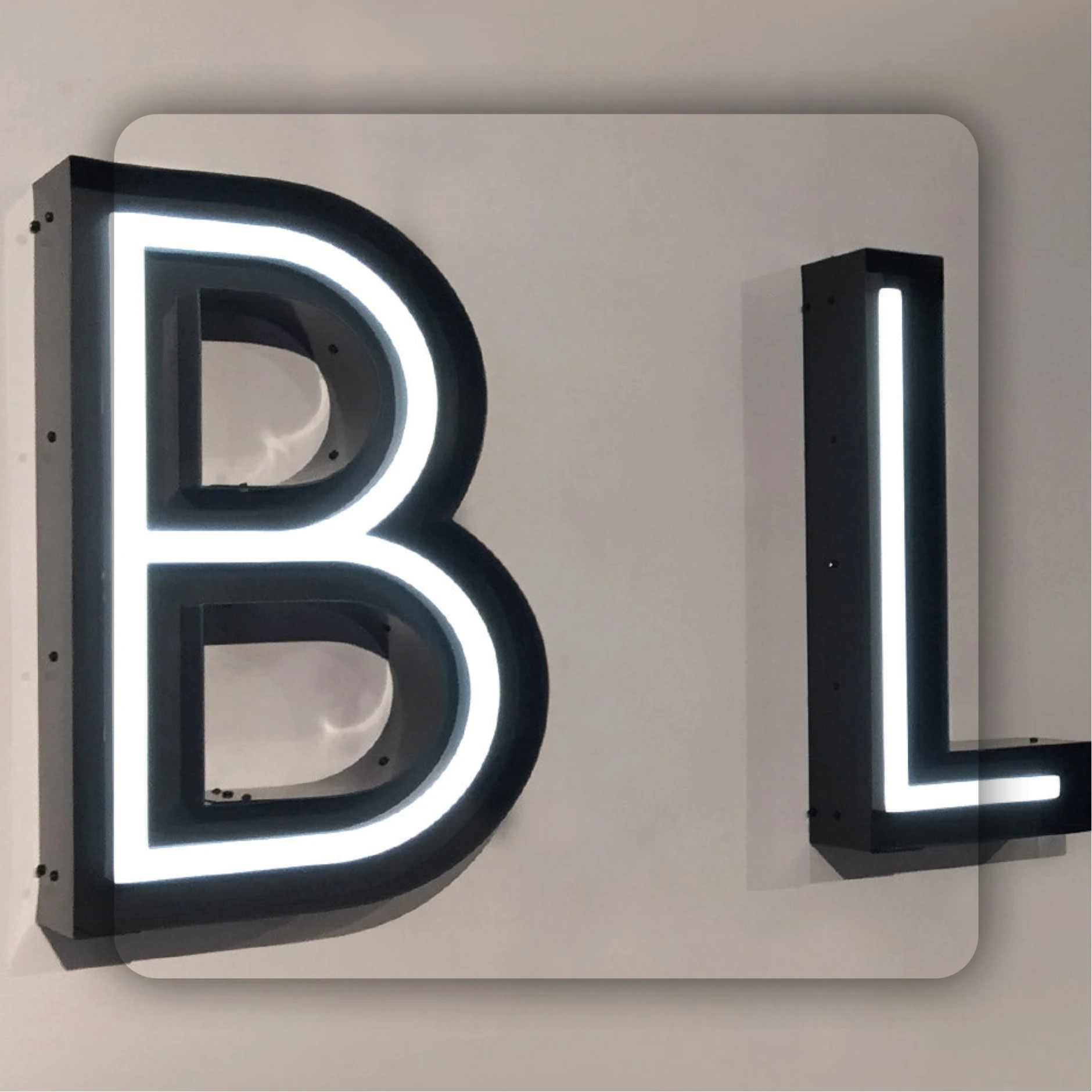 SRY SIGN New Stylish Storefront Acrylic Neon Letters with Metal Backer
