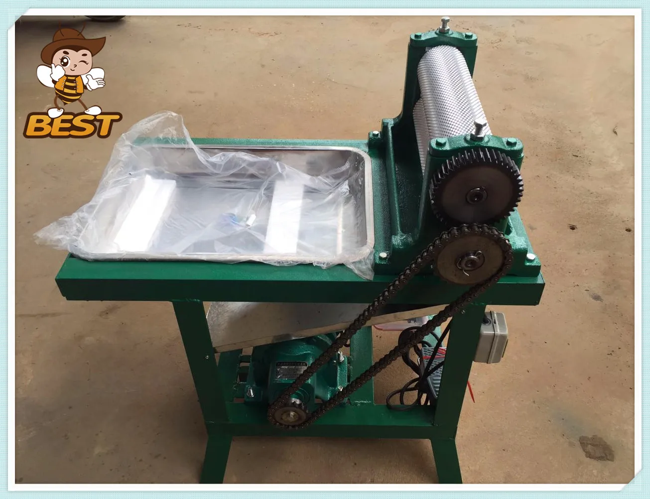 Hot sale new type manual/electric beeswax foundation sheet machine