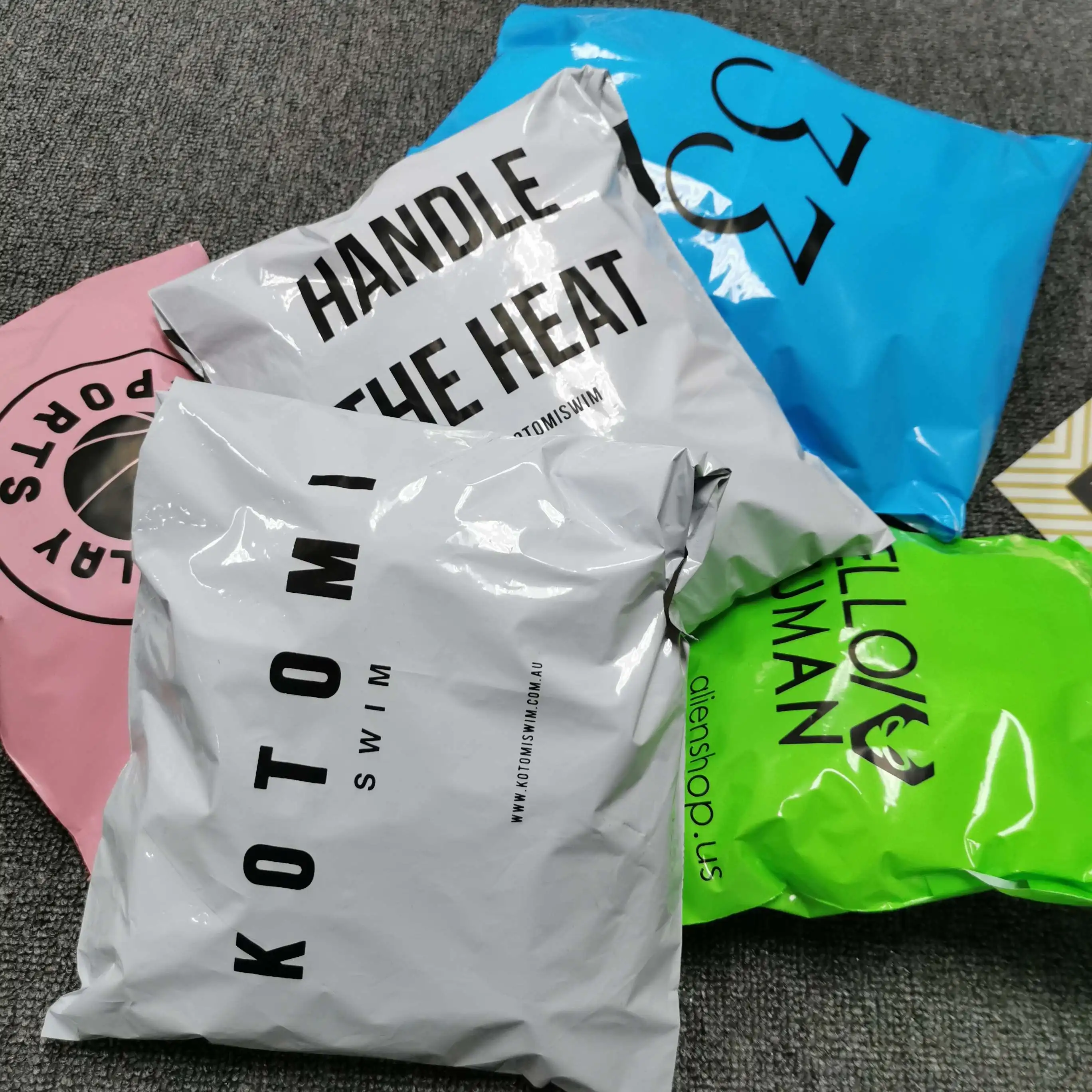 Heavy Duty Custom Design Printed NO MOQ Compostable Mailing Bags Strong Polymailer