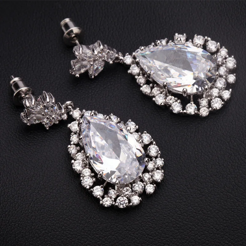 ROMANTIC Luxury Design Fancy Clear Cubic Zirconia Waterdrop Shiny Bridal Wedding Earrings