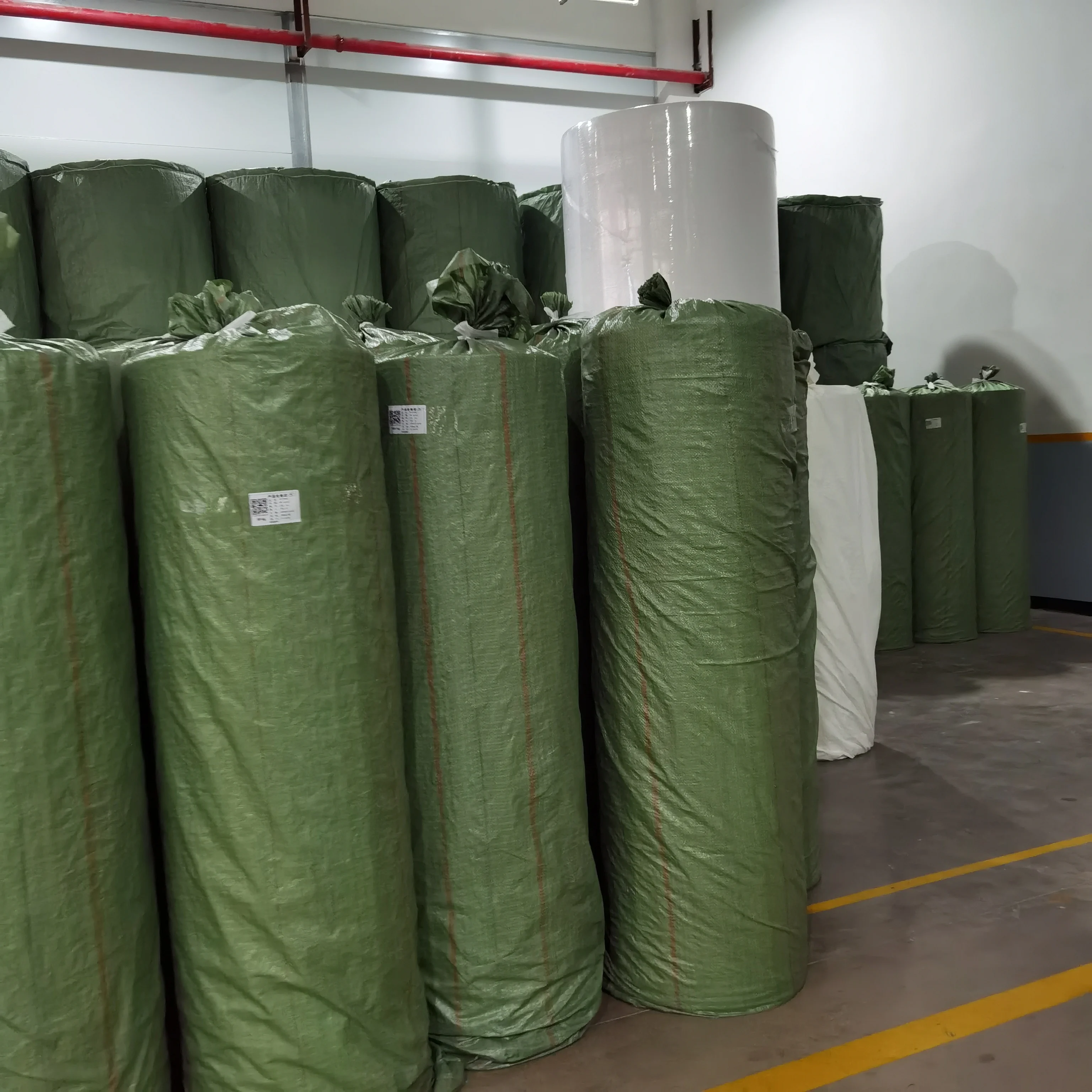 Rayon Wood Pulp Spunlance Non woven Parallel Cross Pearl Spunlace Nonwoven Fabric  for Washcloth Jumbo Rolls