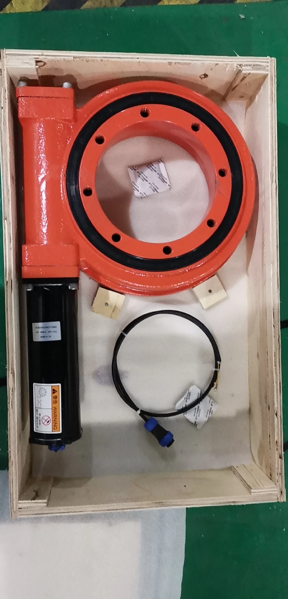 Jimmy Se9 Dual Axis Slew Drive Slew Bearing 14000nm With 24v Dc Motor For Solar Tracker System And For Solar Panels