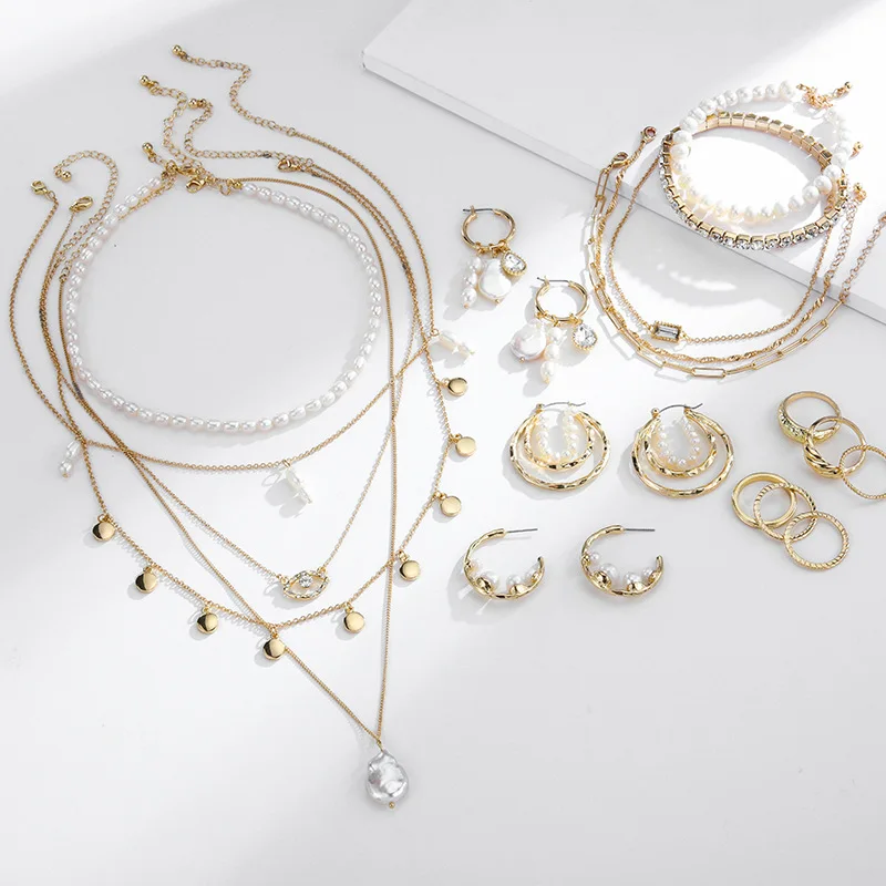 Custom Jewelry Sets 18k Gold Plated Jewelry Sets For Women Freshwater Pearls Earrings And Necklace Set