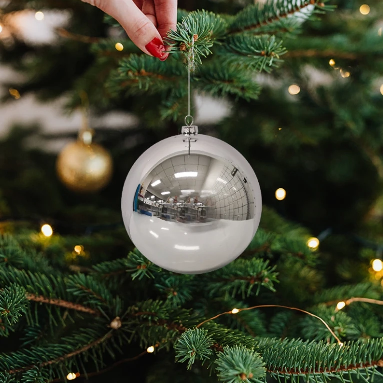 Hot Selling Plastic Christmas Ball For Christmas Tree Ornaments Hanging Decoration Logo Can Be Customized