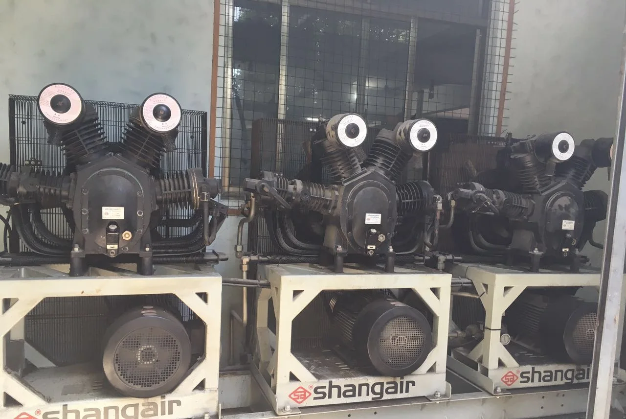 30KG High Pressure Air Compressor of 1.6 Cubic Meters