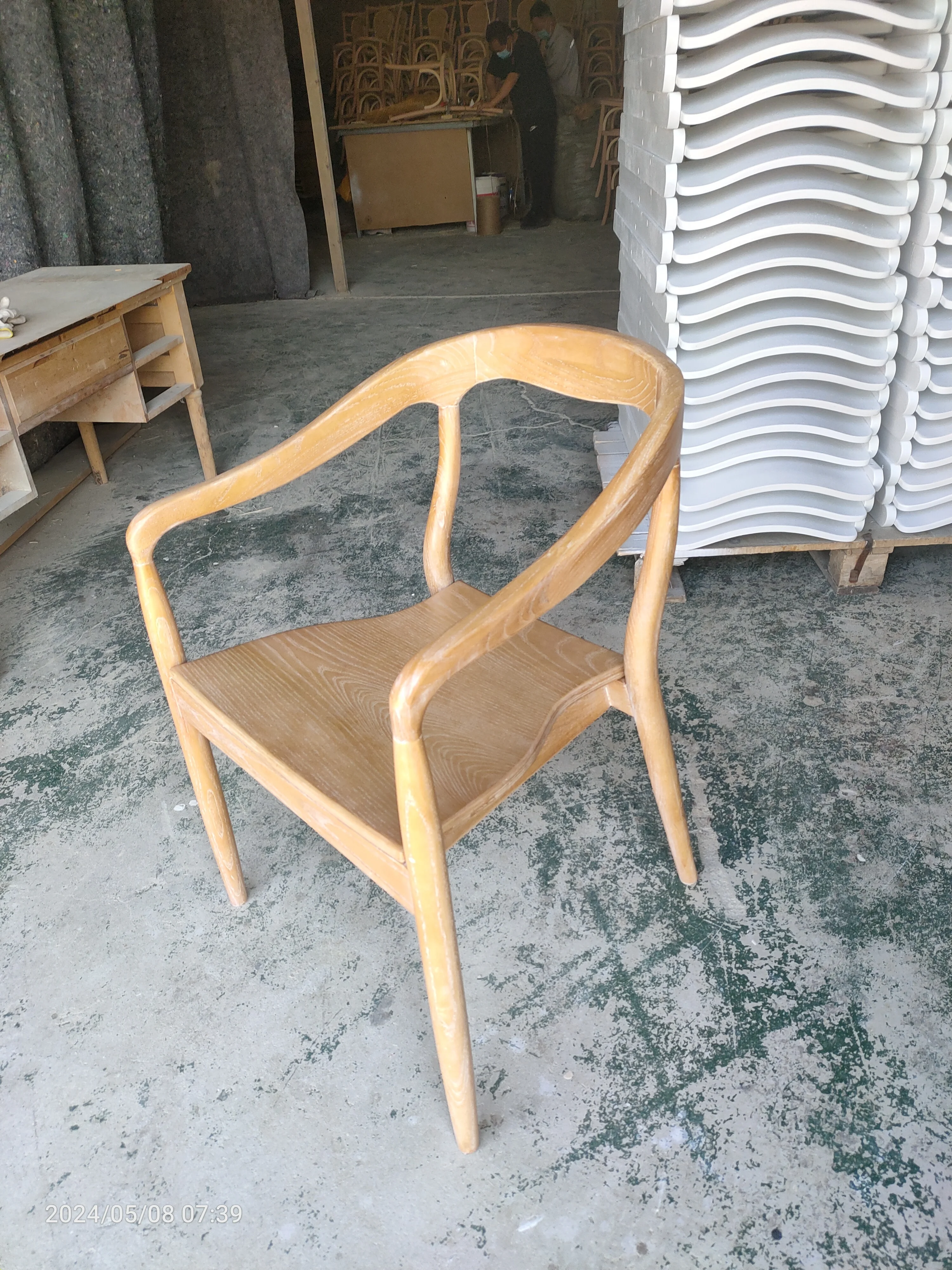 Natural Wash Elm Wood Armrest Stackable Wedding Event Banquet Dining Chair