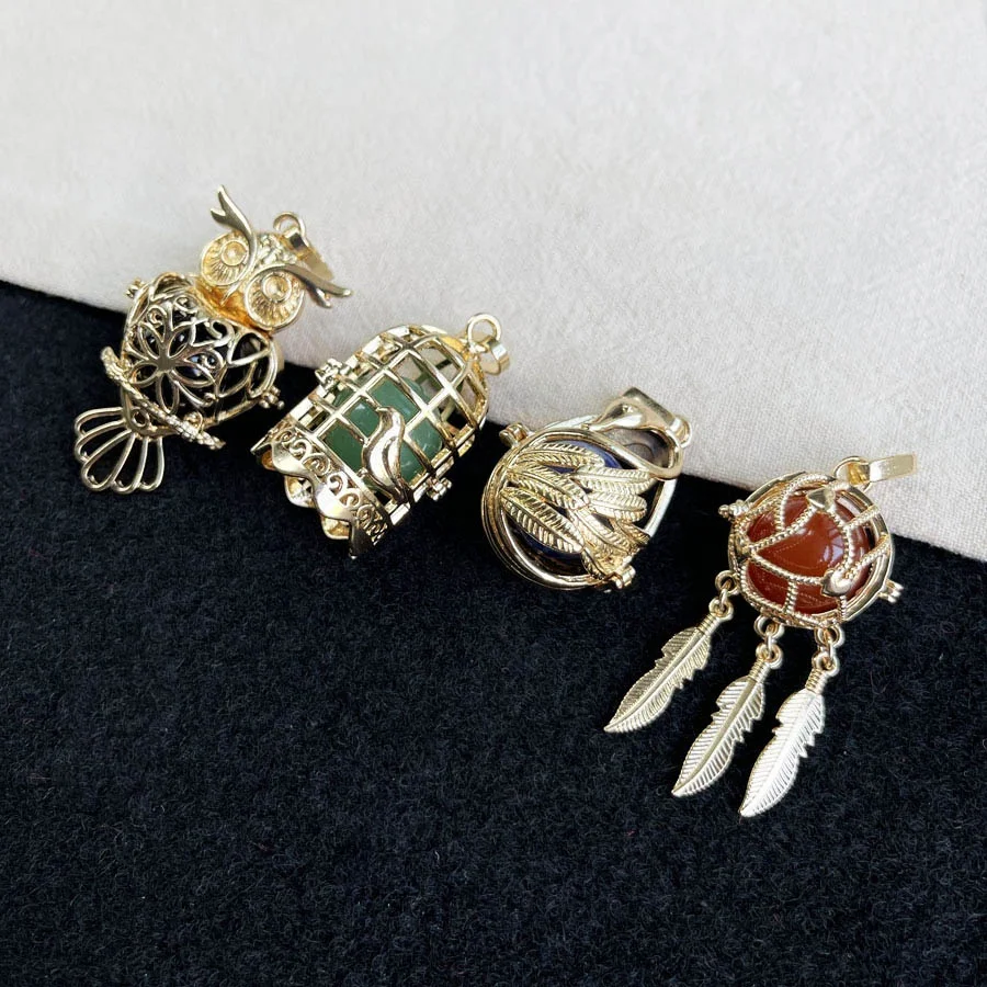 Wholesale Piercing Hollow Out Metal Gemstone Natural Crystal Sphere Fashion Crystal Jewelry