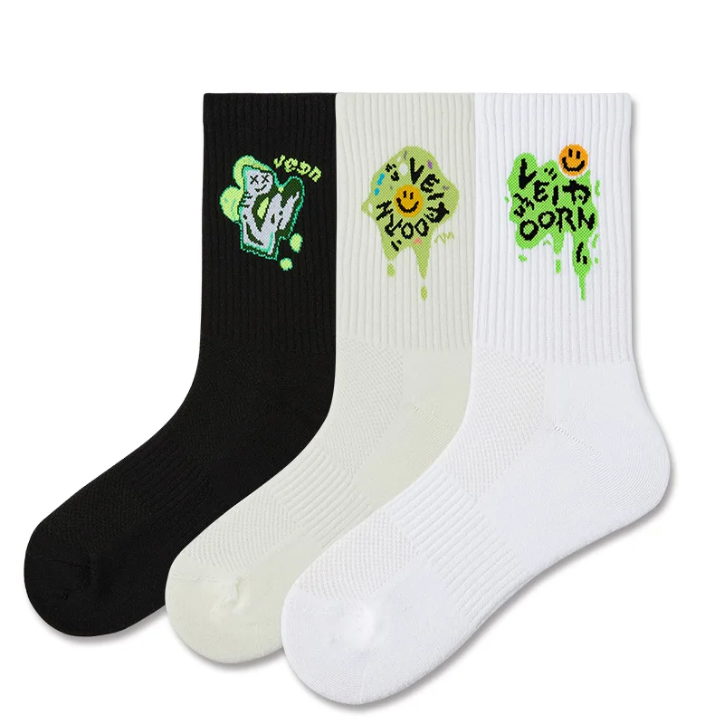 Wholesale High Quality Cotton Sport Socks Custom Logo Bamboo Sweat-Absorbent White Knit Crew Socks Men