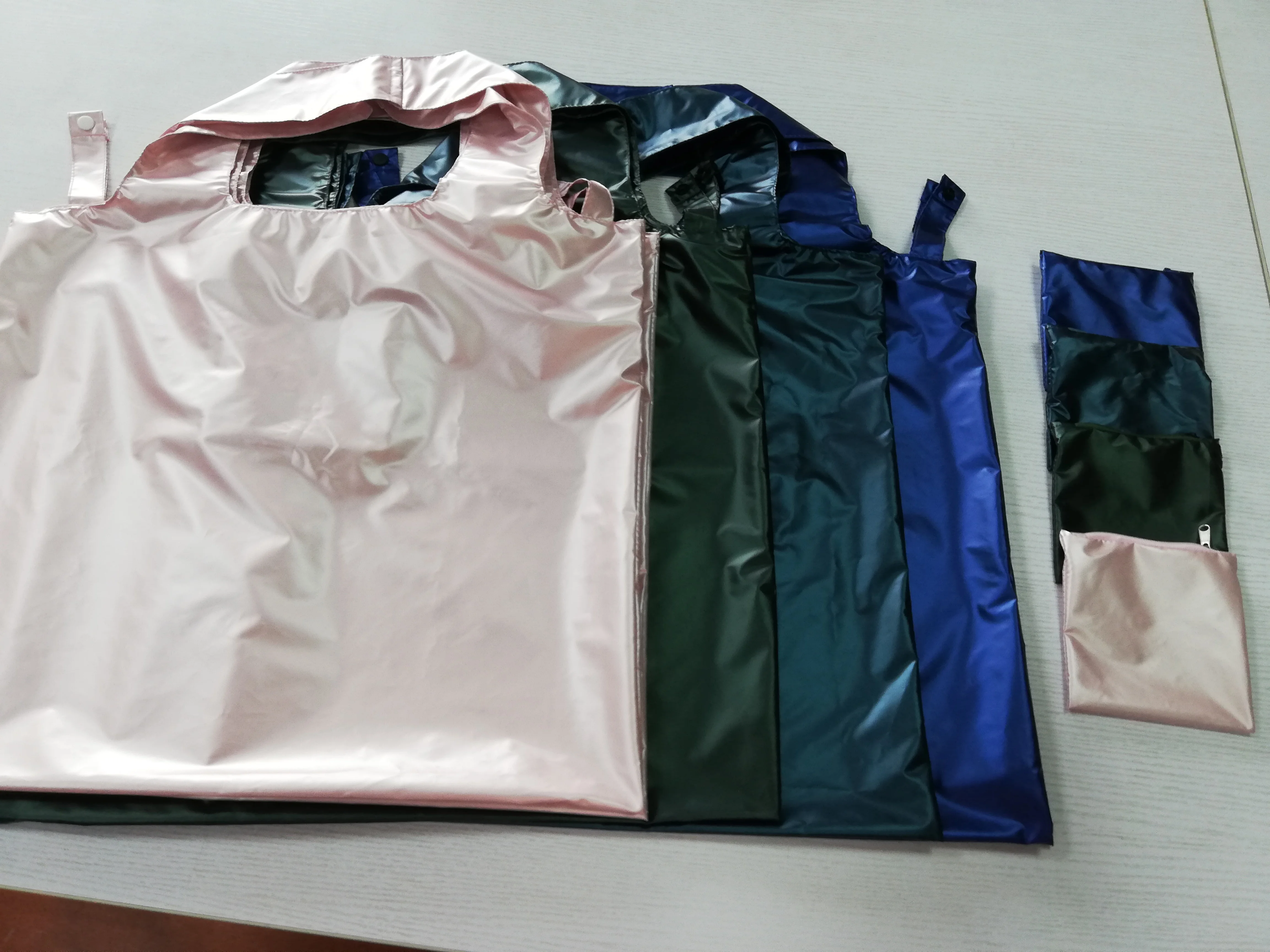 Sunny Century 2020 NEW Polyester Greatly Fasten Promotion Metallic Fabric Shiny Tote RPET Shopping Bags