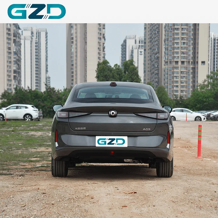 2025 qiyuan a05 Changan Лидер продаж подключаемый гибридный автомобиль 1300 км Qiyuan A05 низкая цена в наличии