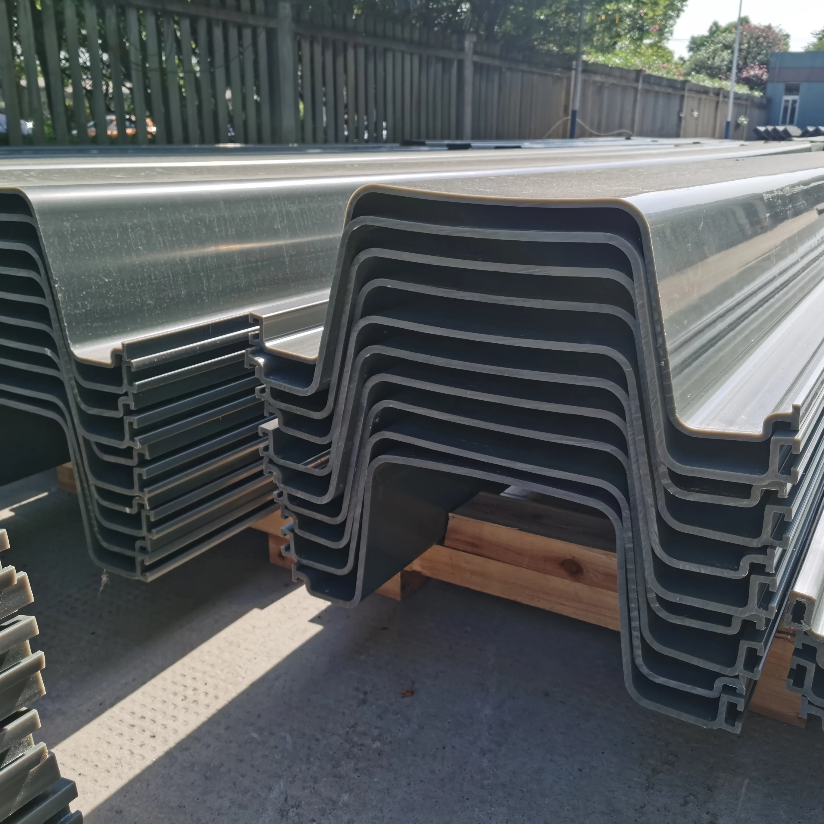 PVC vinyl u z type 2 4 plastic retaining seawalls supplier no steel sheet piling for water solution