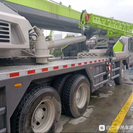 Б/у грузовой кран ZOOMLION ZTC250A552 25 тонн