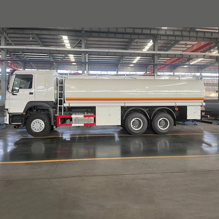 High Performance Oil Truck 6000 Liters Gasoline Petrol Fuel Tanker Truck 6x4 Truck