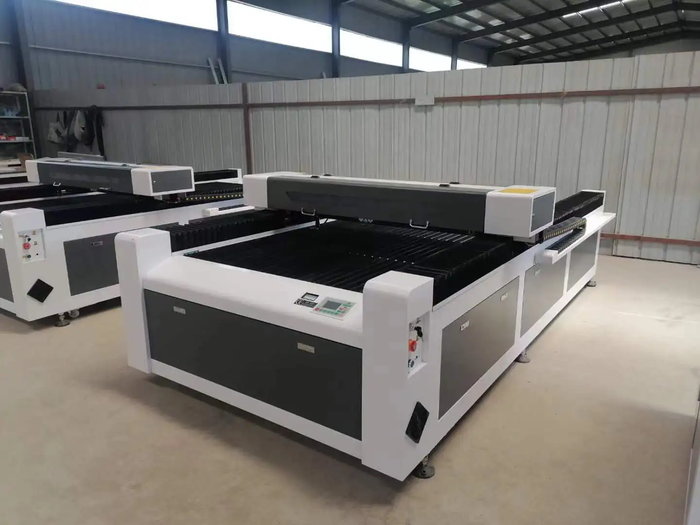 laser cutter plotter Leather bag ,acrylic furniture laser engraving and cutting machine price