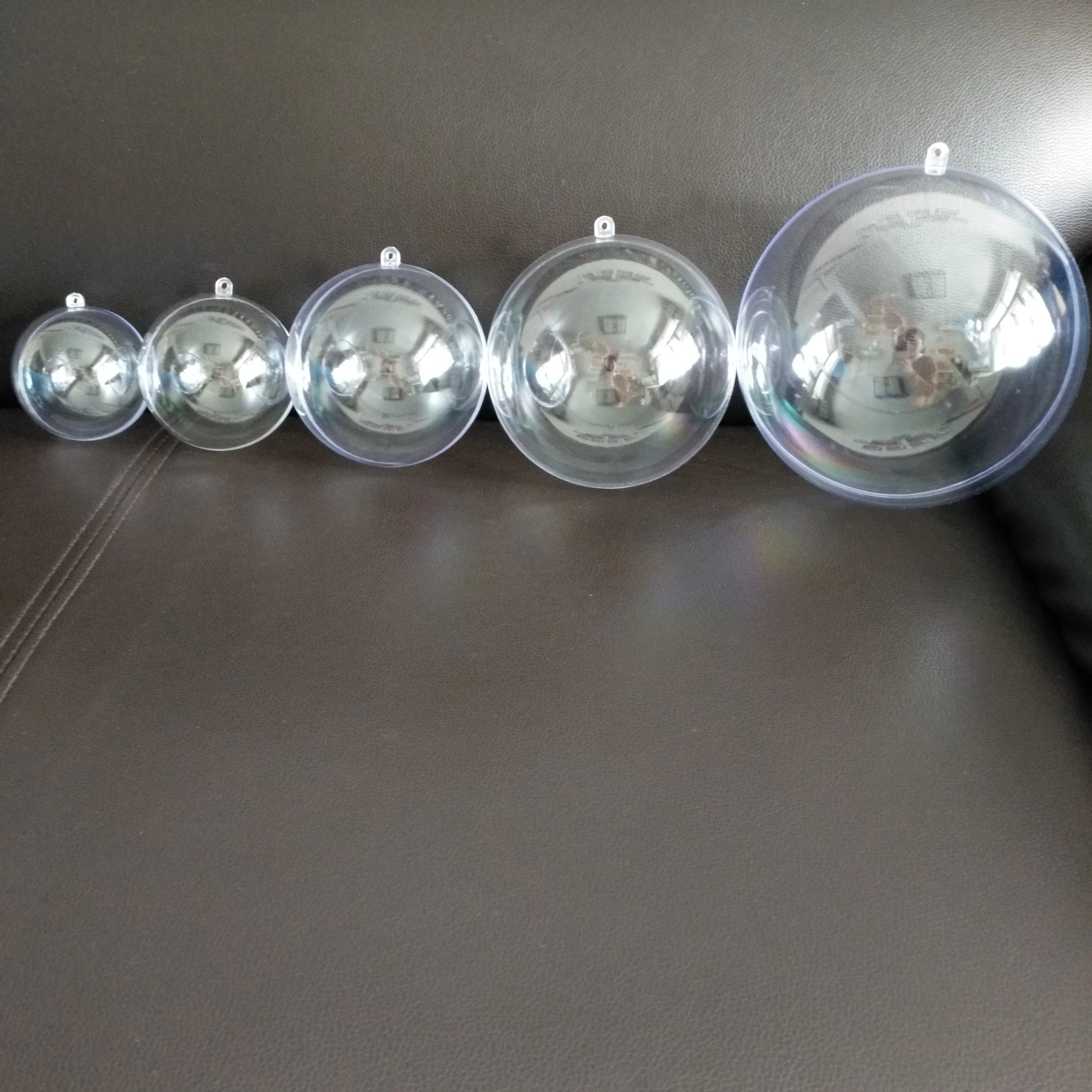 Hanging large hard plastic ball for christmas decoration