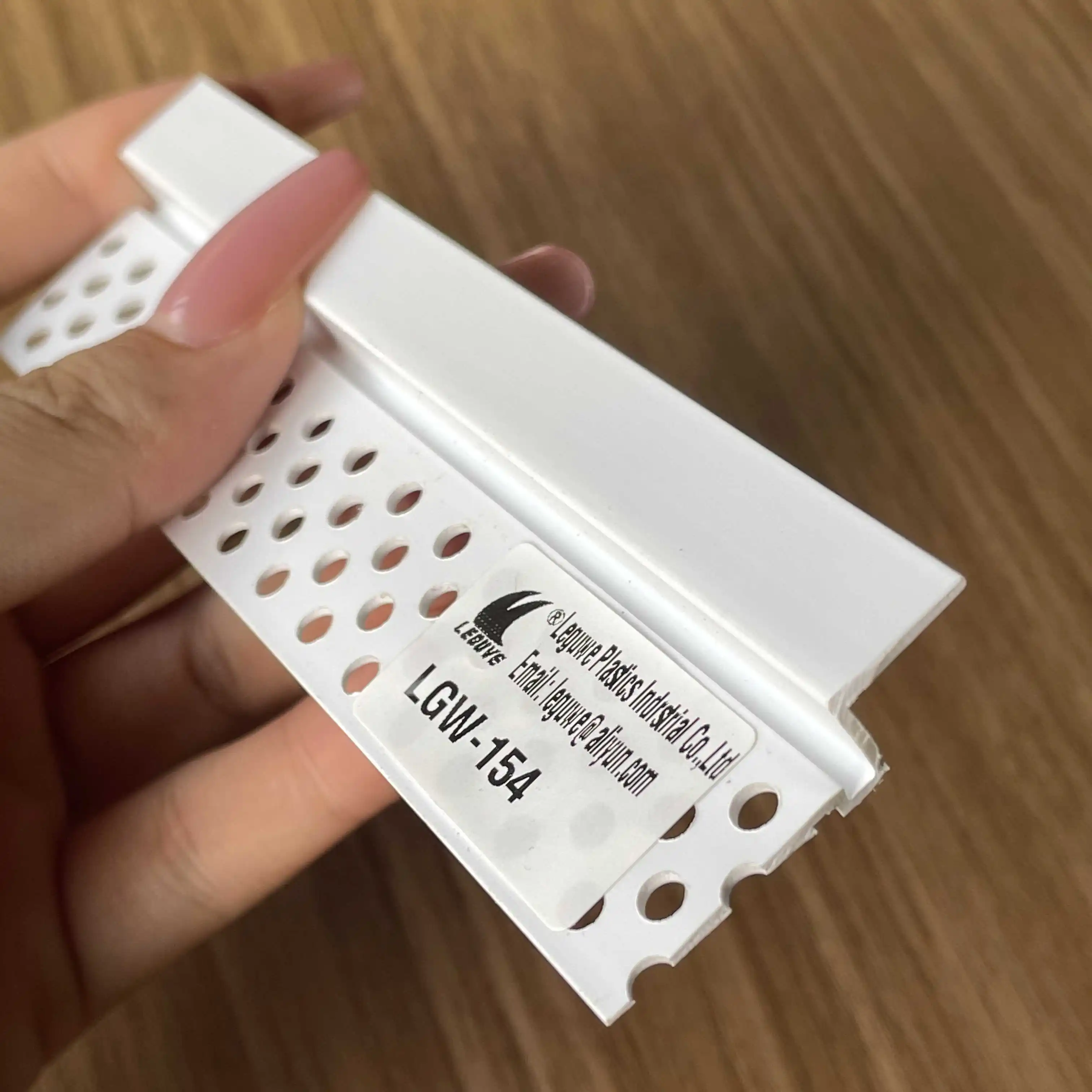 Leguwe Reliable and Durable PVC Building Profile Plastic Ceramic Corner Trim for Marble Edge Decoration