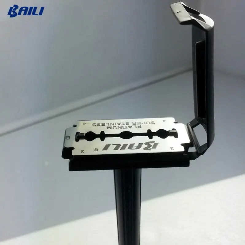 Vietnam-- Ergo Hot Croma Shaving Razor Plastic Eco Disposable Razor