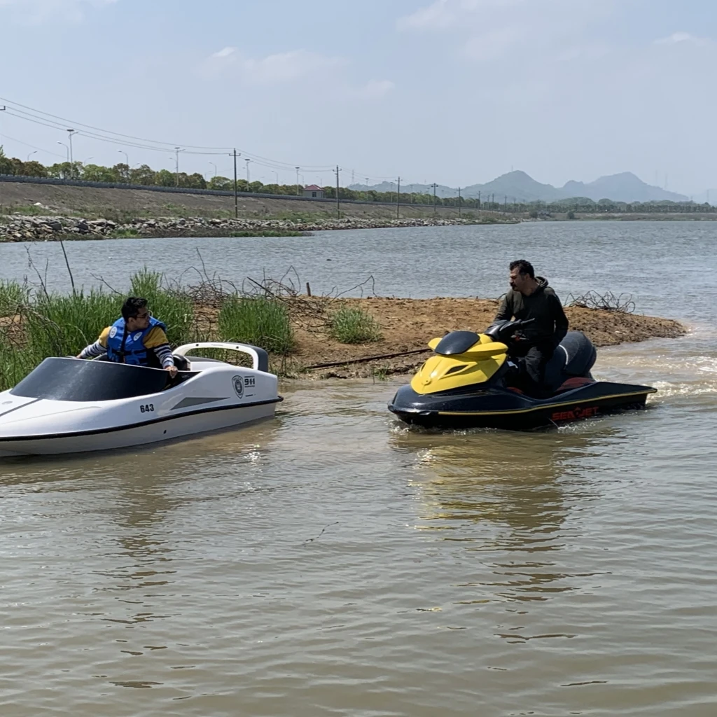 Professional Custom Manufacturing Brand New High Performance Jet Ski 4 Stroke Engine 1500cc Capacity 300hp Motor Boat