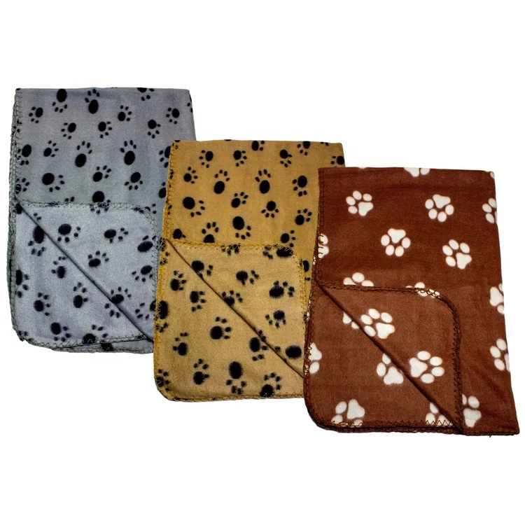 Machine Washable Cozy Dog Blanket with Paws Printed Sofa Blanket for small animals.