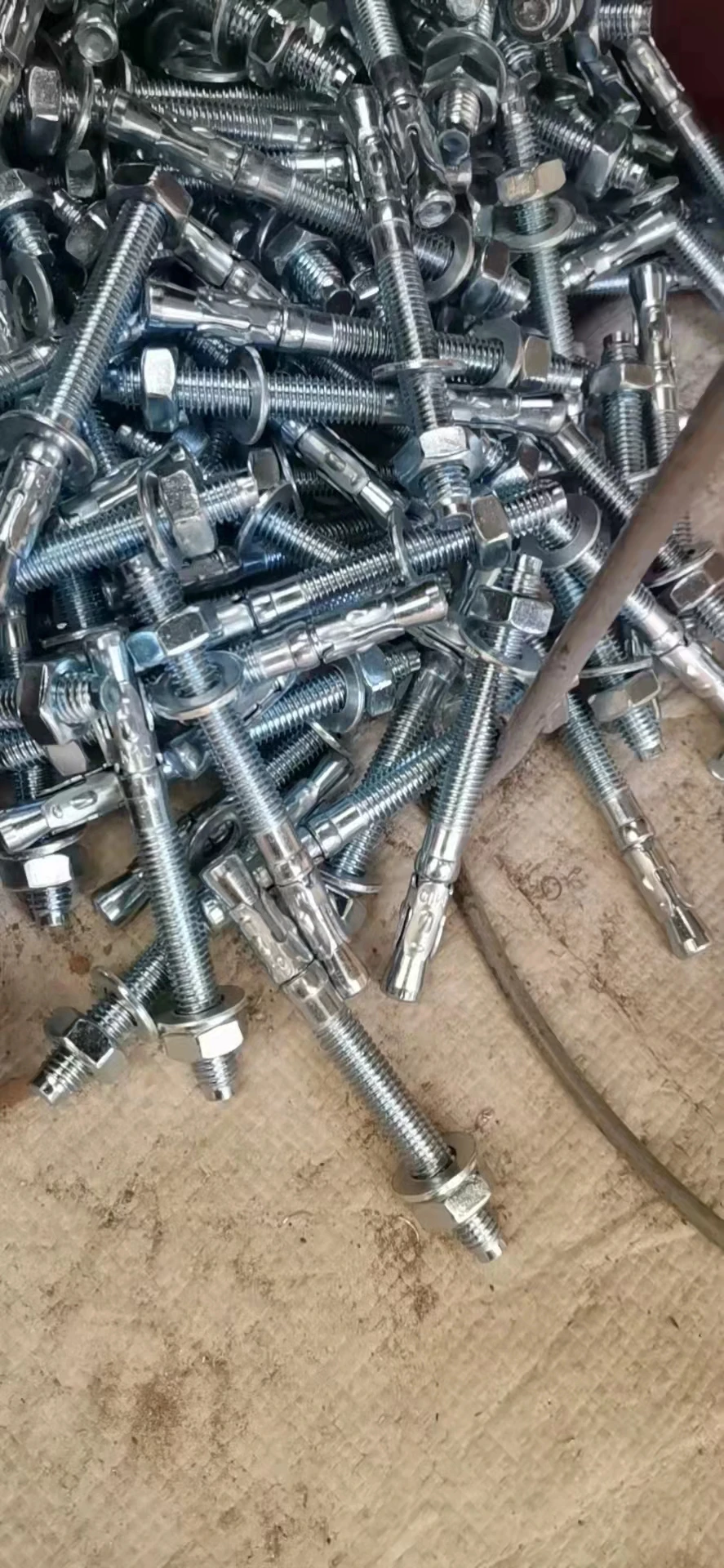 Wedge Anchor Full threading White Zinc Plated Cold Forged for Concrete Walls Through Bolt