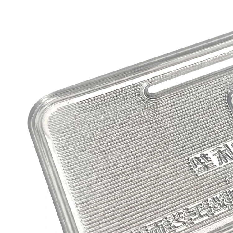 Hot selling fashionable cheap metal design brand  sports clothing logo label