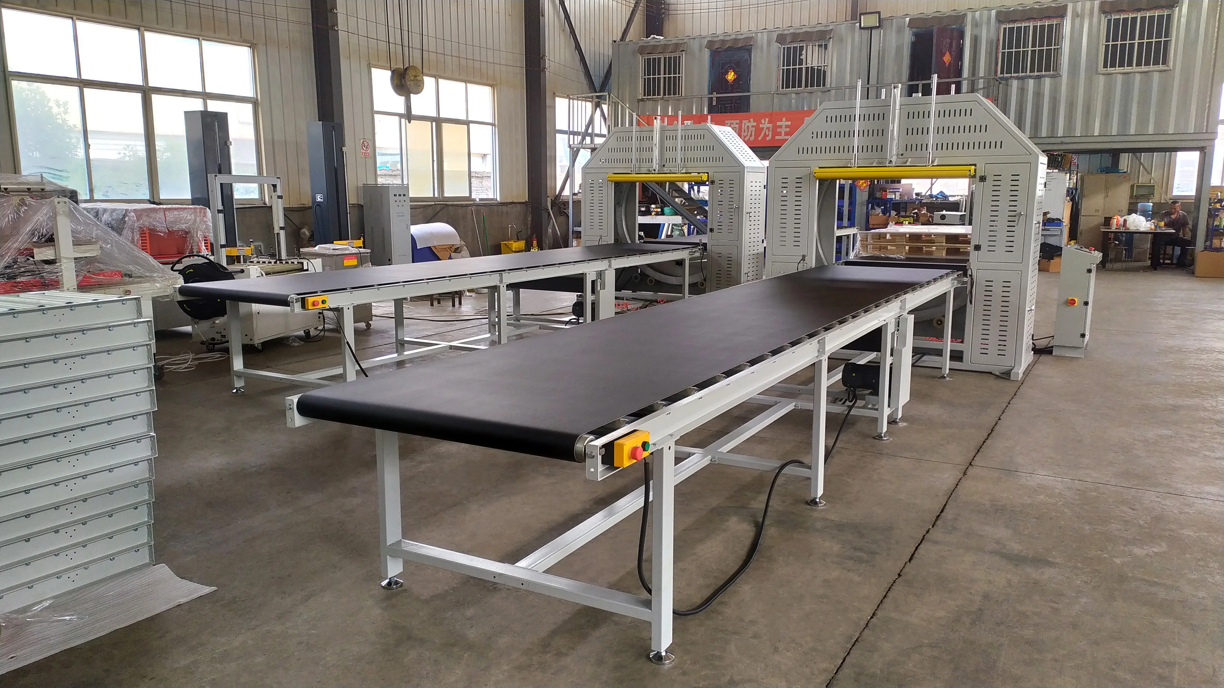 UCR-S1600 Automatic Horizontal Orbital Stretch Wrapper Orbital Stretch Wrapping Machine for Doors