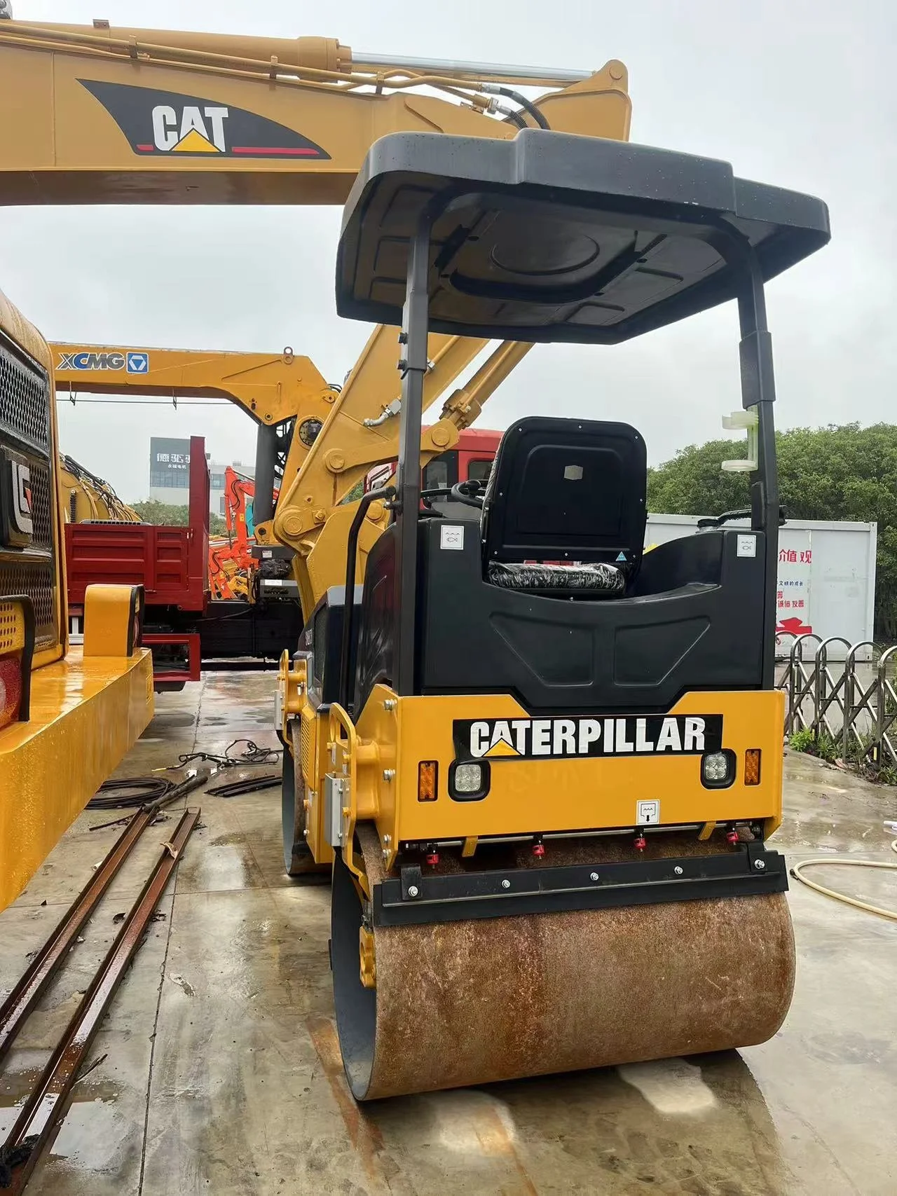 Low price Original Caterpillar CAT803H Impact Road Roller Price for Road Construction Machine CS683 CS534 CS56