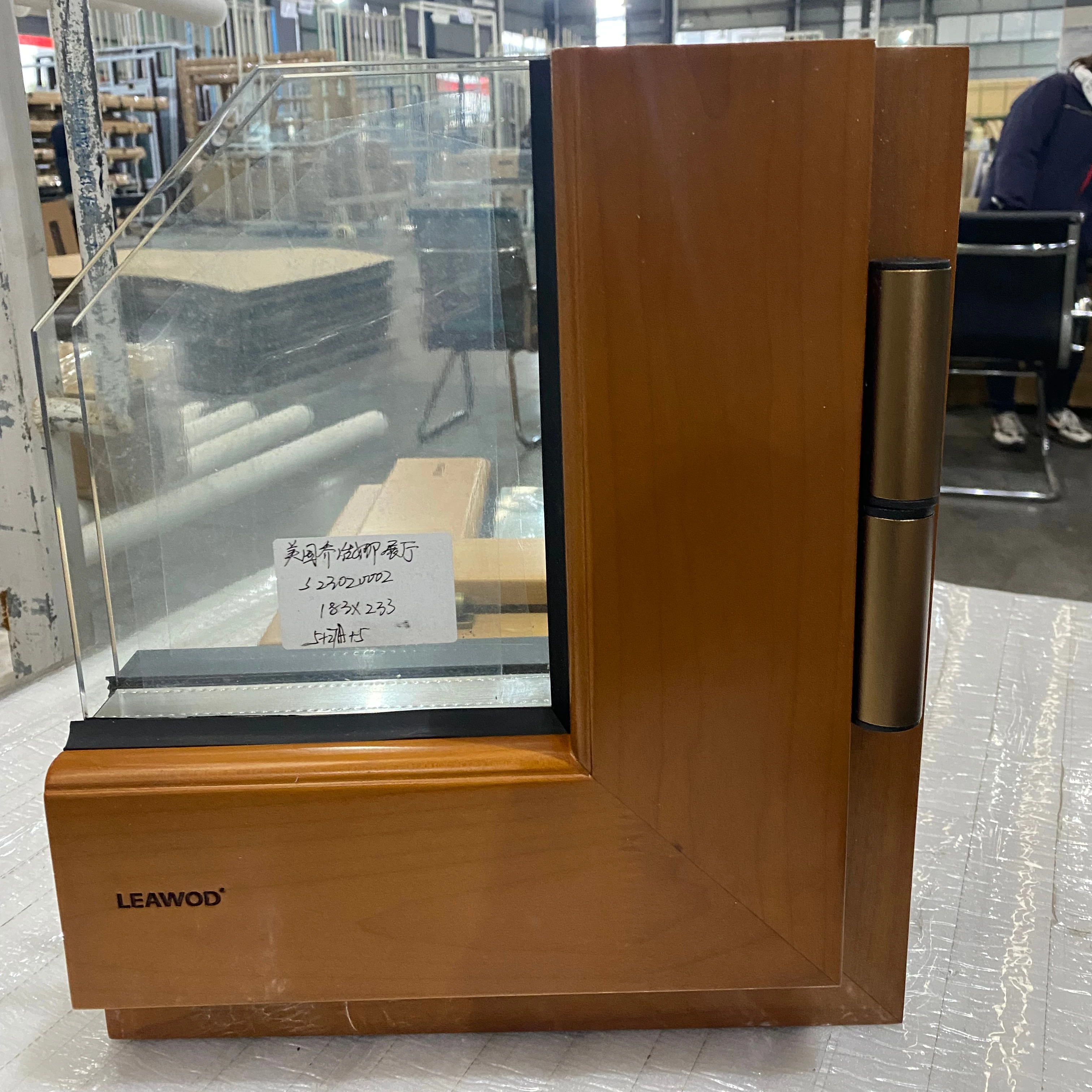 Wood Aluminum Composite Door Thermal Break Aluminum Doors Glass Hinged Front French Casement Door Exterior Patio