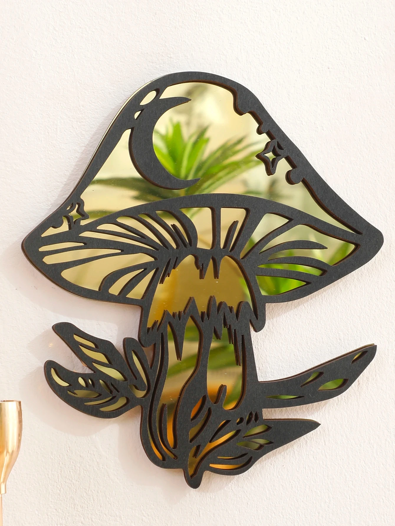 Mushroom Wall Mirror Art Decorative Bathroom Acrylic Mirror Funky Surface Hanging Toadstool Mirror Nature Aesthetic Gifts