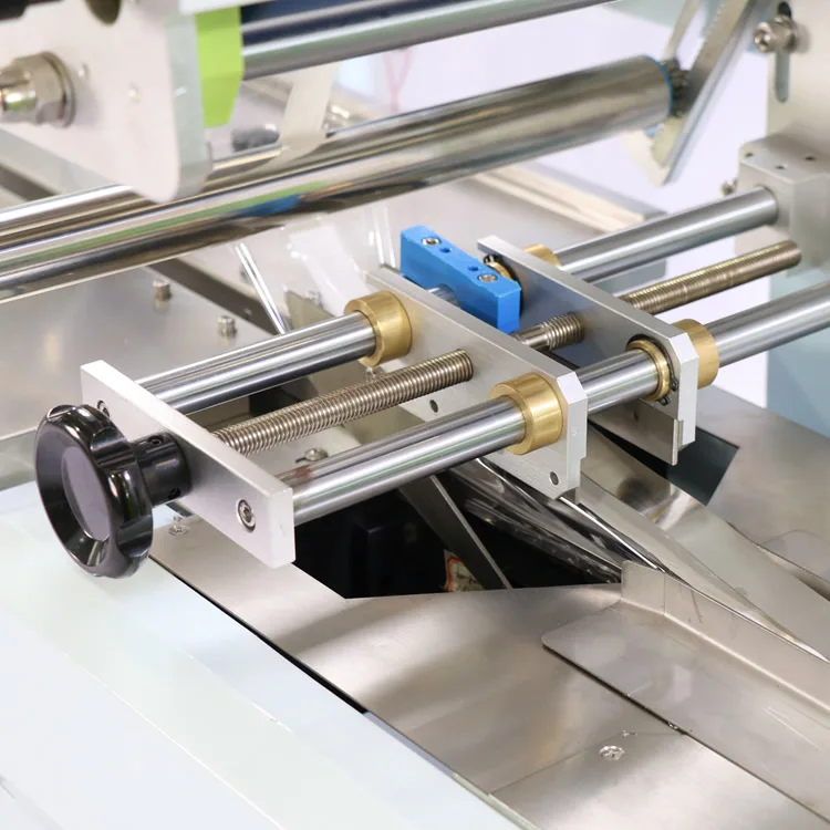 Automatic Flow Disposable Tableware Plastic Fork Spoon Tissue Packaging Machine by Feiyu Machinery