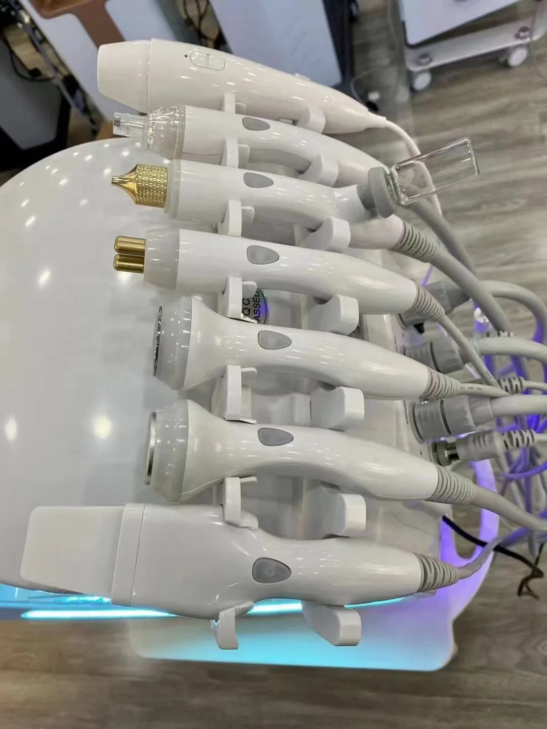 Hot Sale 6 in 1 Hydro Dermabrasion Machine Portable Facial Care Device Hydra Skin Peel + Skin Scanner Skin Detector + RF Lifting