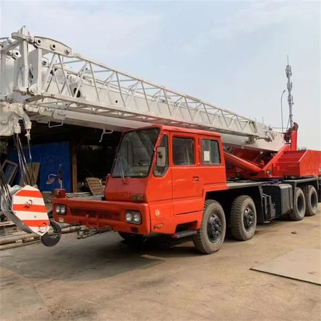 Высококачественная подержанная строительная техника TADANO TL300E недорогая гарантия