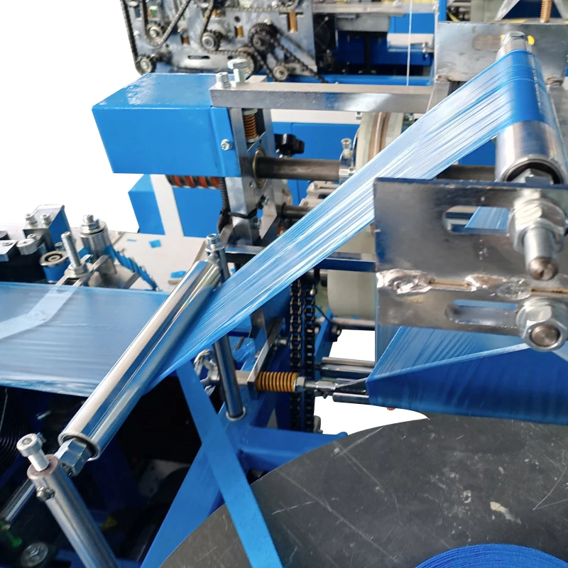 Хорошая цена, автоматическая машина для производства нетканых и пластиковых одноразовых крышек для обуви