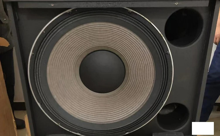 Top Quality Line Array VRX918S High Power Subwoofer System Neodymium Driver VRX918S