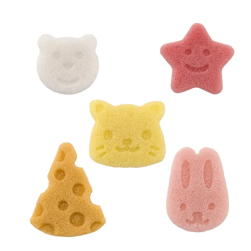 Best Seller Cute Bear Shape Bamboo Activated Charcoal Konjac Exfoliating Organic Facial Sponge