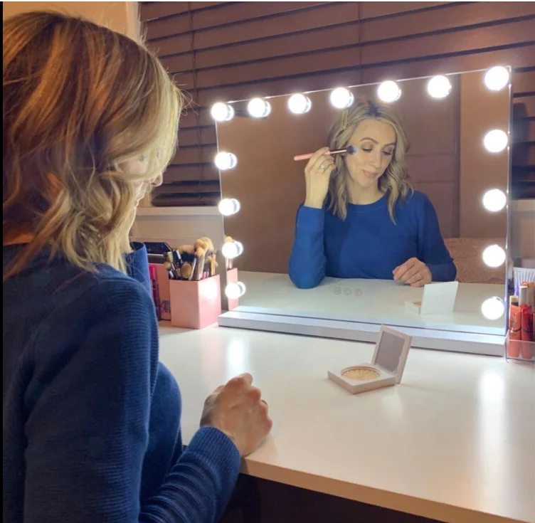 
 Голливудское двухпортовое зарядное устройство музыкальное зеркало для туалетного столика светодиодное зеркало  