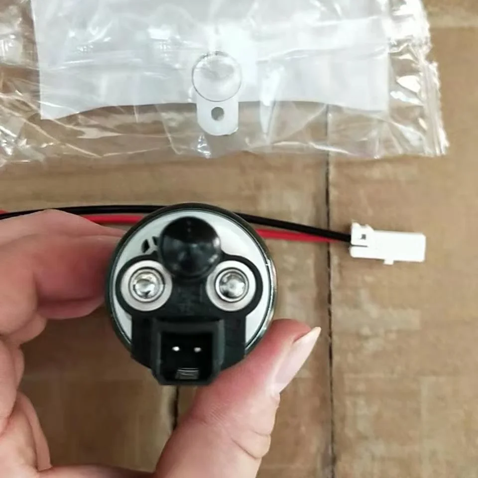 Bomba de Combustible Fuel pump For Ford Fx4 Fortaleza Triton 5.4 OEM 4X4U-9350-AA E2157 E2158