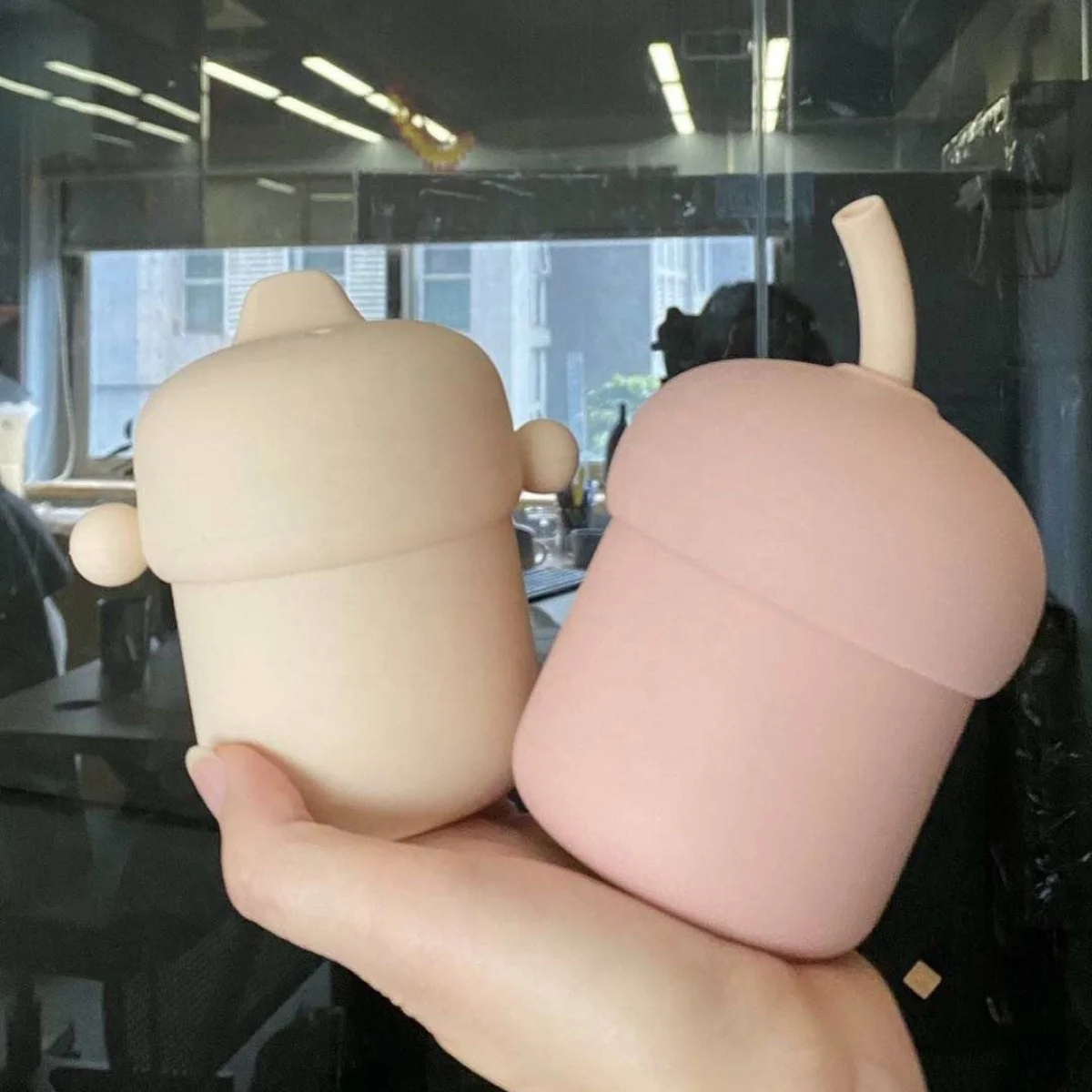 Leakproof Food Grade Silicone Sippy Cups Holder Kids Toddler Children Water Drinking Training Silicone Baby Sippy Cup Wholesale