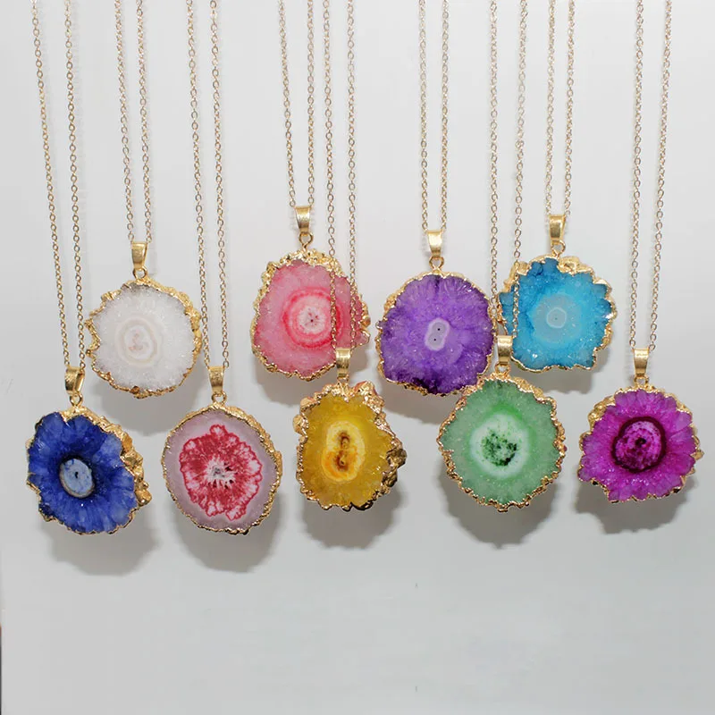 Zooying Color Irregular Crystal Flower Lace Pendant Necklace Natural Raw Stone Plating Phnom Pendant Necklace (1600286136089)