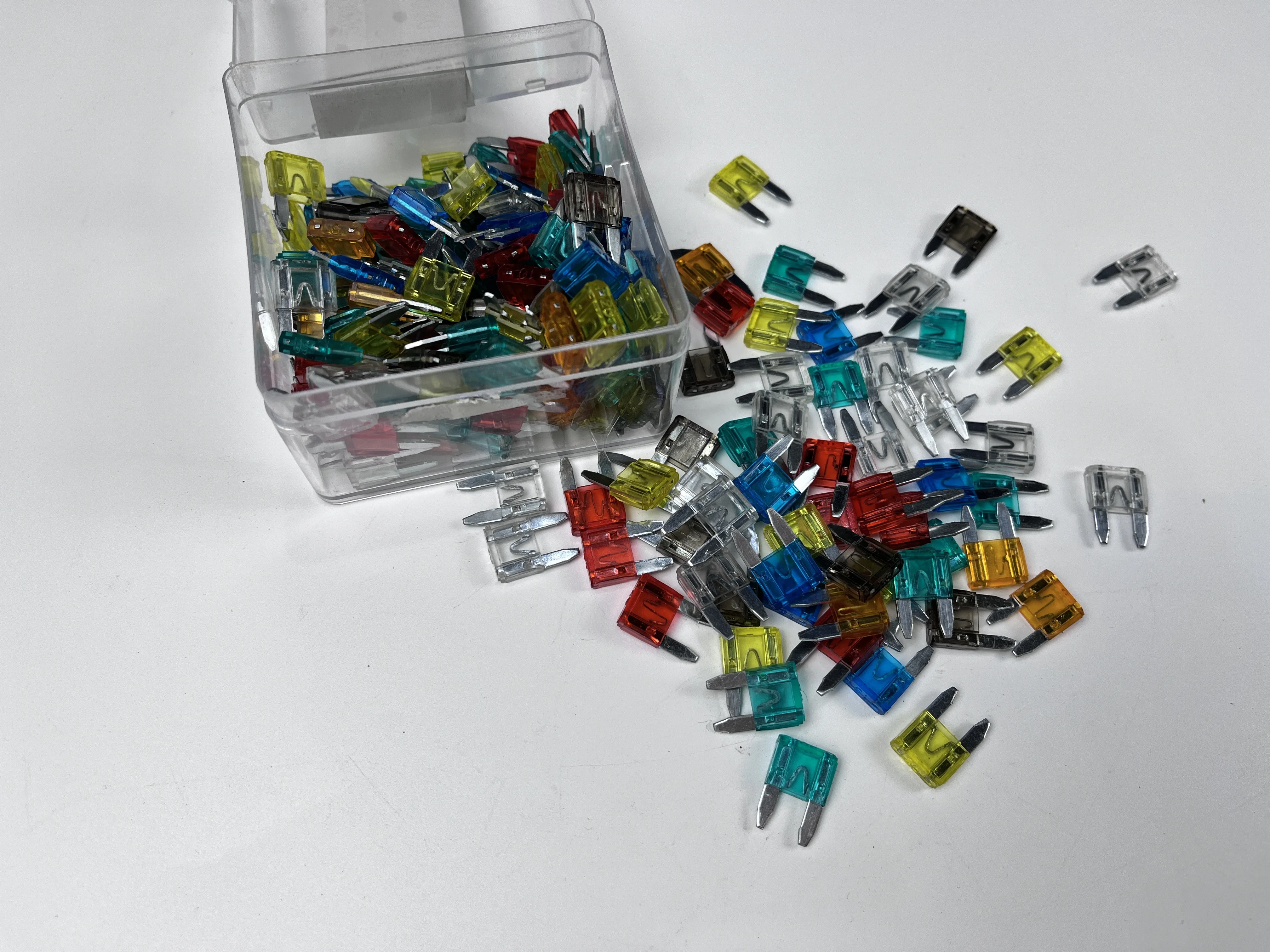 Motorcycle Parts and Accessories Mixed Mini Blade Fuse Z 3/5/7.5/10/15/20/25/30/35/40AMP Set For Motorcycle