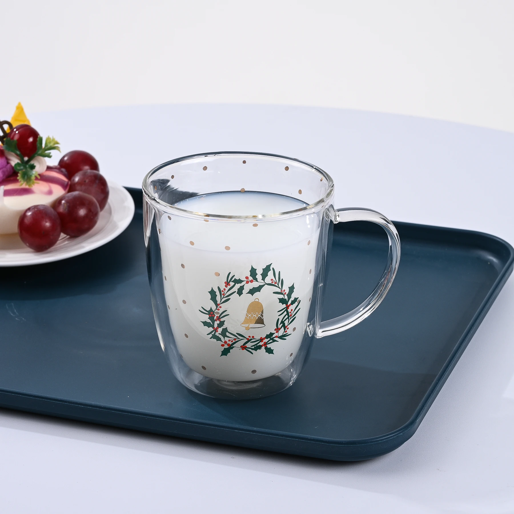 Gloway Manufacturer Cute Christmas Heat Resistant Handled Insulated Coffee Mug Christmas Tree Cup Double Wall Glass Mug With Lid