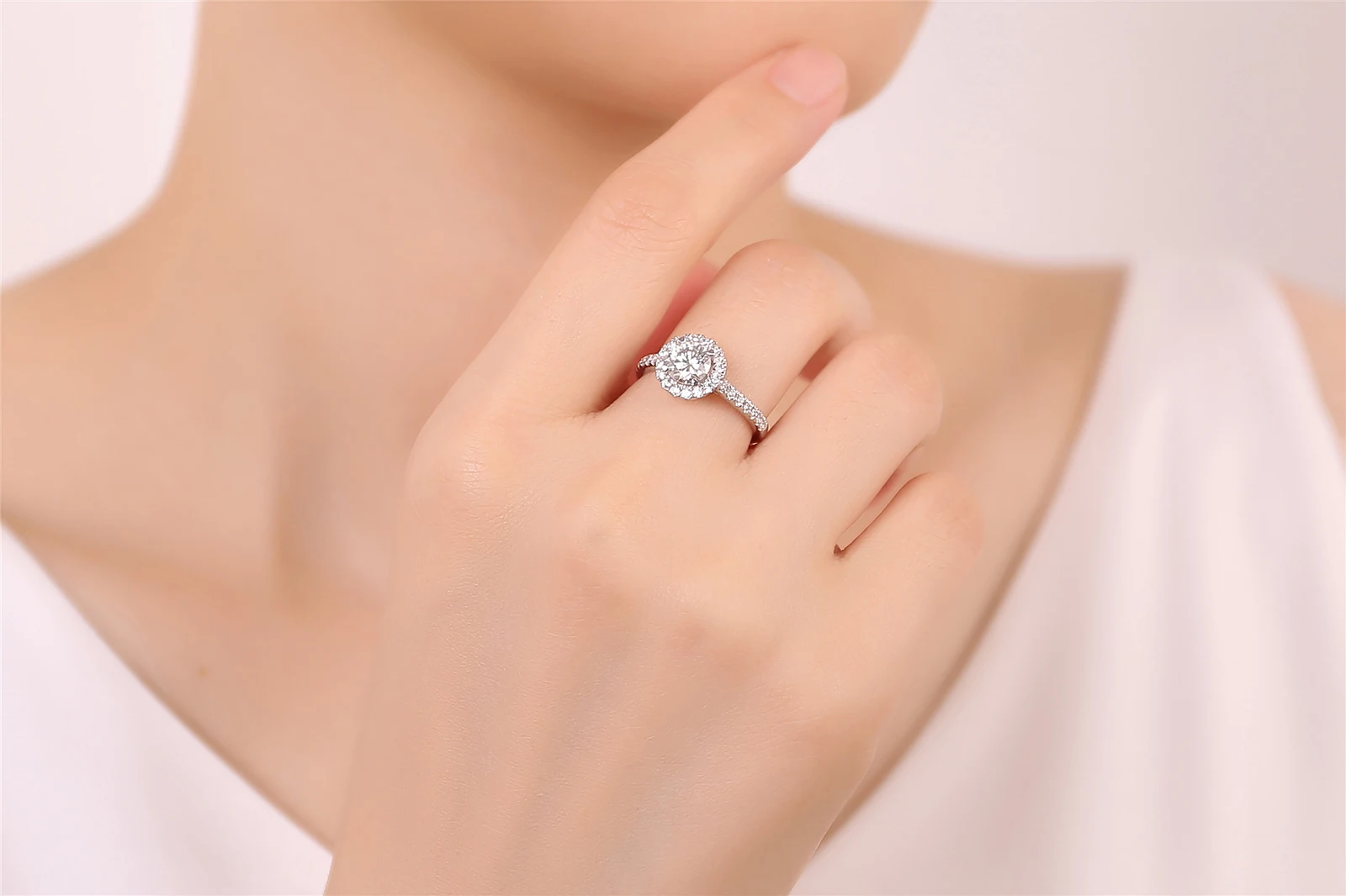 Zuanhuijewelry роскошная круглая установка 1-3ct DEF Муассанит кольцо из стерлингового серебра 925 женская одежда на каждый день серебряные модные ювелирные