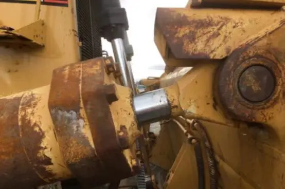 Cheap Used Earthmoving Dozer used D11 Crawler Bulldozer for sale