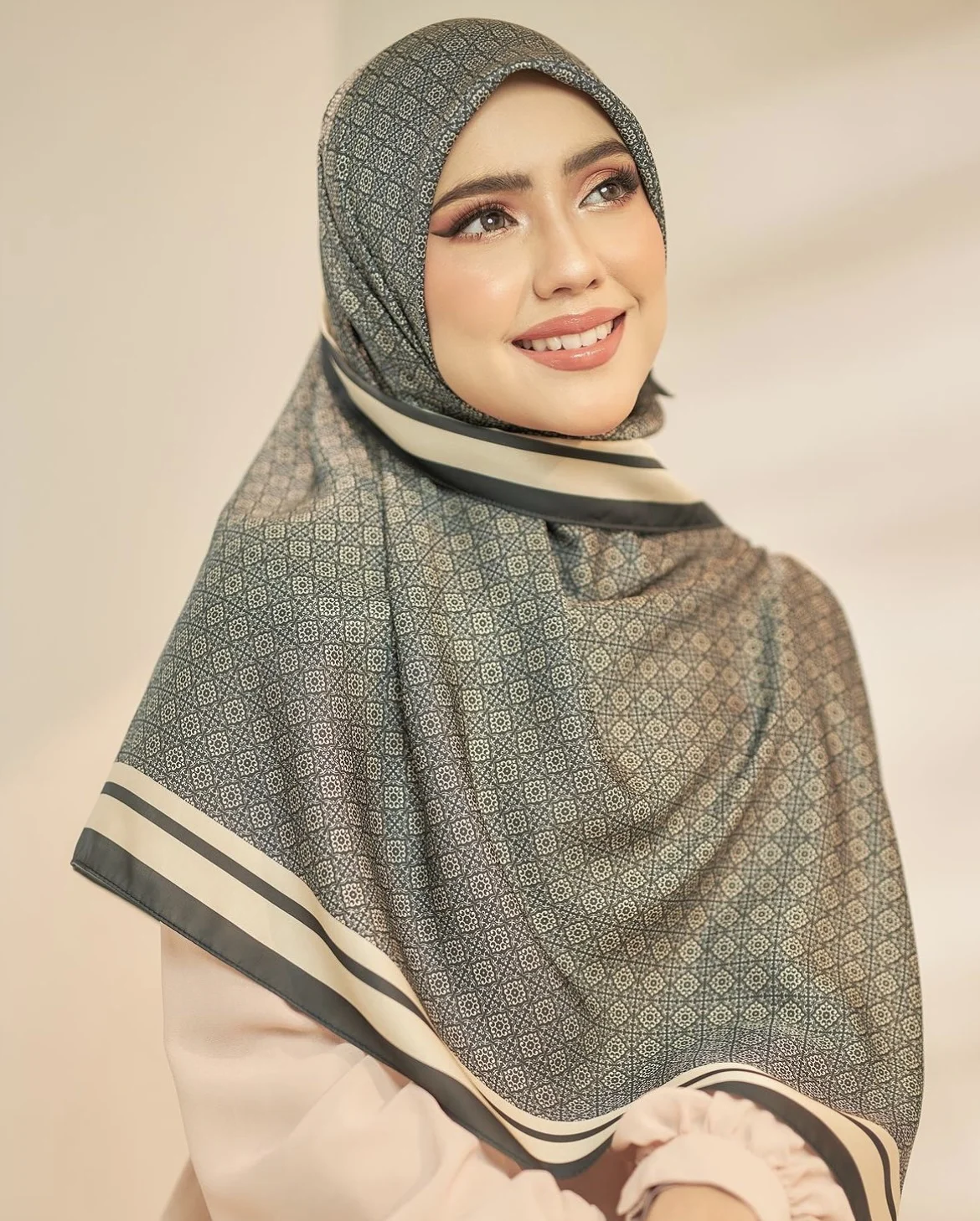 Custom Logo Print Monogram  Premium Cotton Voile Tudung  Bawal  Square Silky Cotton  Printing Shawl Scarf Malaysia